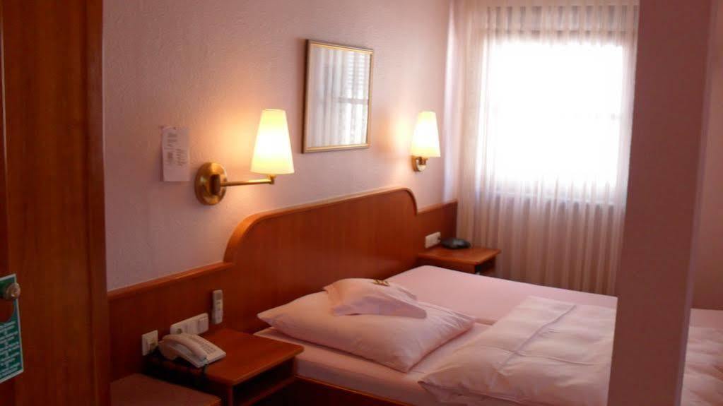 Hotel Zur Post Χαϊλμπρόν Εξωτερικό φωτογραφία